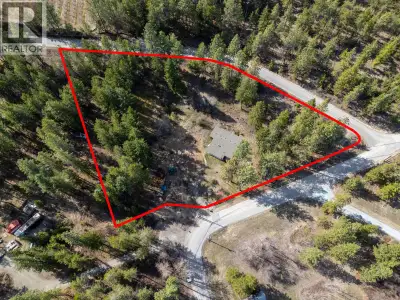 Rare Acreage Opportunity! Opportunities to secure small acreages in this coveted area are becoming i...