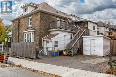 218 BALSAM Avenue S Unit# 2 Hamilton, Ontario