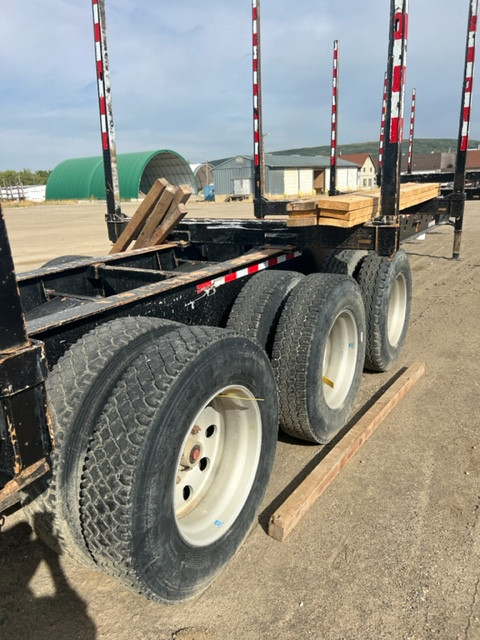 2015 Doepker Hay Rack Log Trailer in Heavy Equipment in Fort St. John - Image 2