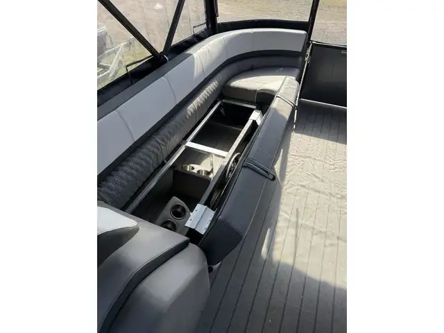 2023 Legend V-Series Aqua Tower Sport Pro w/ full enclosure, 115 in Powerboats & Motorboats in New Glasgow - Image 23