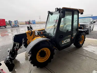 2025 JCB 525-60 AGRI PLUS TELEHANDLER STOCK #A115207 74 HP ENGINE 20 FOOT MAX LIFT HEIGHT 10 FOOT MA...