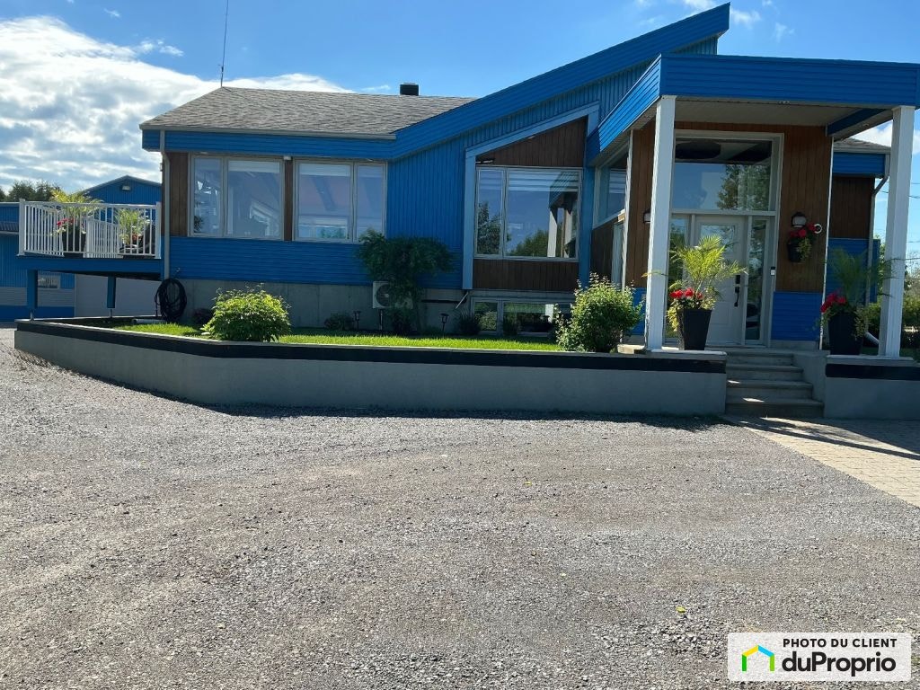 $780,000 - Bungalow for sale in St-Maurice — photo 3