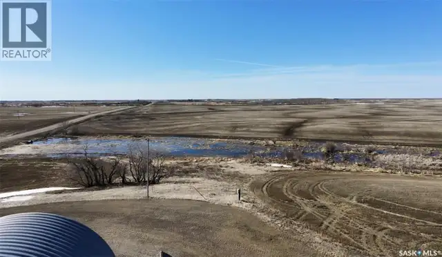 Insinger Acreage Insinger Rm No. 275, Saskatchewan in Houses for Sale in Saskatoon - Image 5