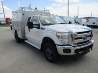 2015 Ford F350 XLT 4x4, 6.2L GAS V8, Service Body, pw, pl, cruise, Showing only 160,700 kms, Dually... (image 1)