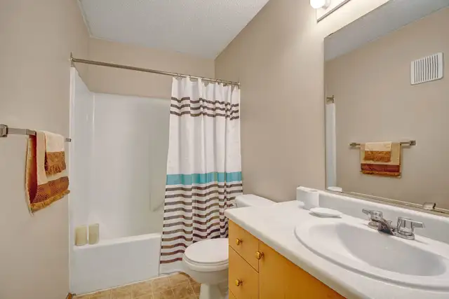 2 Bed x 1 Bath Apartment for Rent on Highland Blvd W. | $1355.00 in Long Term Rentals in Lethbridge - Image 7