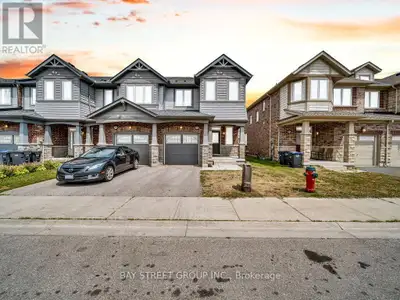 This stunning, fully upgraded 3-bedroom end unit townhouse is ready for you to call home! Featuring...