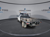 Blind Spot Detection, Remote Start, Aluminum Wheels, SiriusXM, SYNC, Trailer Hitch, Lane Departure W... (image 5)