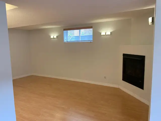 Welcome to your new Waterloo home in Clair Hills! in Long Term Rentals in Kitchener / Waterloo - Image 3