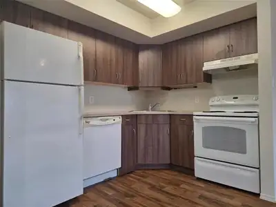 R16//Steinbach/Affordable Starter Home or Investment Opportunity! This open concept 2 bdrm unit is l...