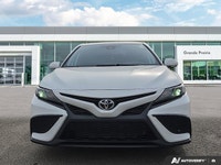 Drive with confidence and impressive efficiency in this 2021 Toyota Camry SE, a dependable 4-door se... (image 7)