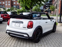 No Accidents Vehicle. Premier Line 2.0, Black Mirror Caps, Piano Black Exterior Trim. Finished in Na... (image 5)