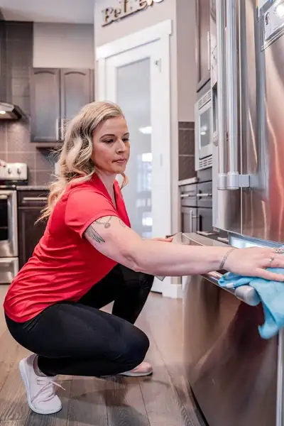 Cleaner, clenaing, House cleaners, Clenaing lady  647.4.24.43.89, View more