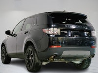 This 2019 Land Rover Discovery Sport HSE is a local Ontario vehicle. Combining versatility, luxury,... (image 4)