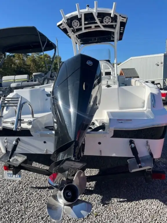 2023 Scarab 222 Fisherman in Powerboats & Motorboats in Trenton - Image 4