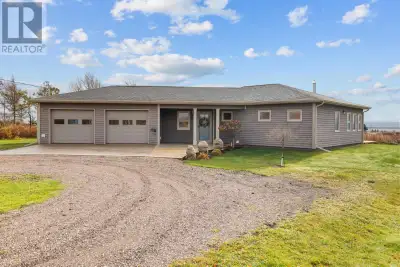 This stunning two-bedroom, two-bathroom home sits on 3.67 acres with views of the Northumberland Str...