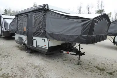 2025 Rockwood Freedom 2318FT Price WAS $26,595…. SALE PRICE $22,995 Floor Plan Features Box: 12’ 1 K...