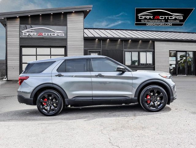 2022 Ford Explorer ST The 2022 Ford Explorer ST combines thri... in Cars & Trucks in Ottawa - Image 3