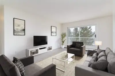 2 Bedroom Premium - 17738 81 Ave. NW *Renovated Suite*
