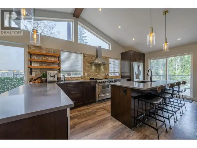 2401 FAIRWAYS Drive Sun Peaks, British Columbia in Houses for Sale in Kamloops - Image 14