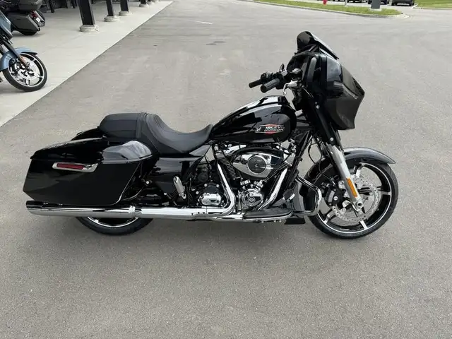 2026 Harley-Davidson FLHX - Street Glide in Sport Touring in Saskatoon - Image 9