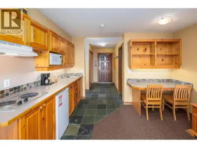 This third floor unit in the Chateau at Big White has a beautiful view of the Monashee mountains and...
