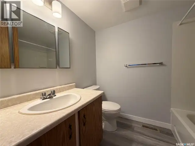 376 Cedar Meadow DRIVE Regina, Saskatchewan in Condos for Sale in Regina - Image 14