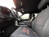 Tow Hitch,Turbocharged,Four Wheel Drive,Automatic Headlights,Privacy Glass,Power Door Locks,Intermit... (image 9)