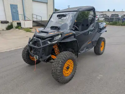 The 2022 Can-Am Commander XTP 1000R is built to lead the pack with unmatched versatility, performanc...