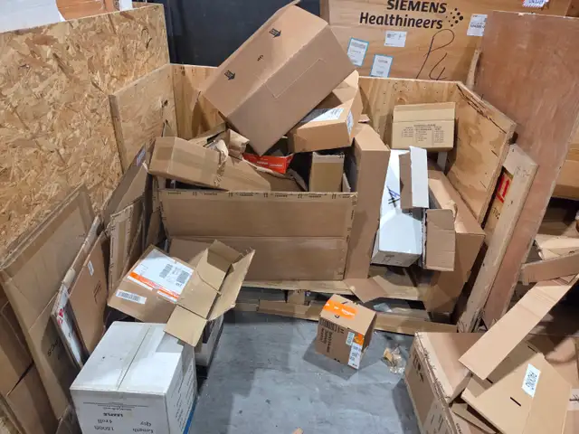 Free boxes for moving and storage while supplies last in Free Stuff in City of Toronto - Image 4