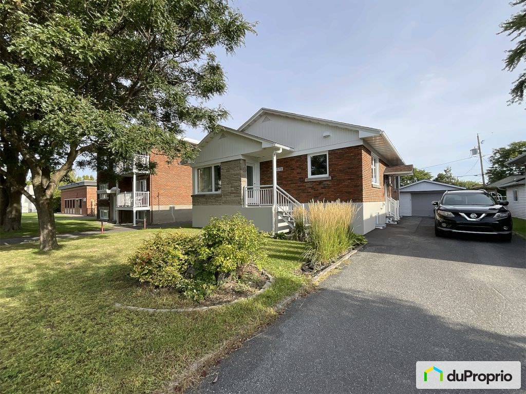 $681,700 - Bungalow for sale in Varennes — photo 1