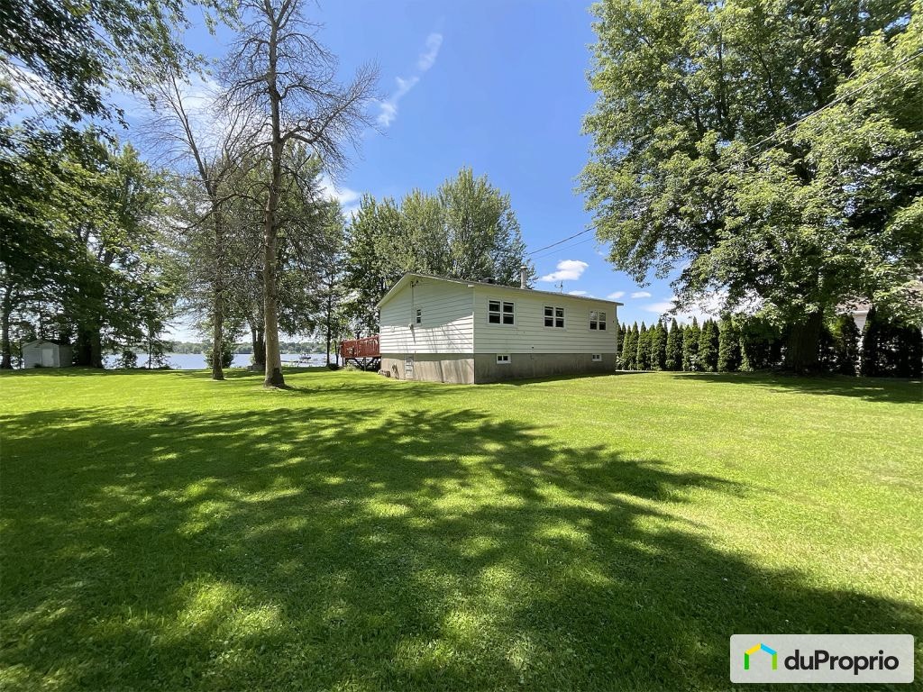 $449,000 - Bungalow for sale in St-Andre-D'Argenteuil — photo 2