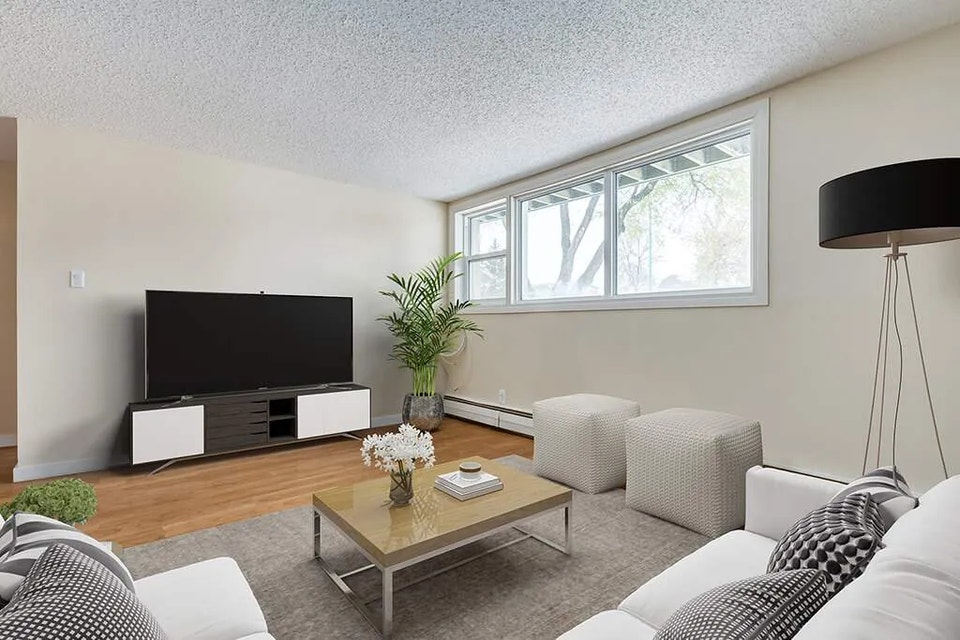 Affordable Apartments for Rent - Sherbrooke House - Apartment fo 2