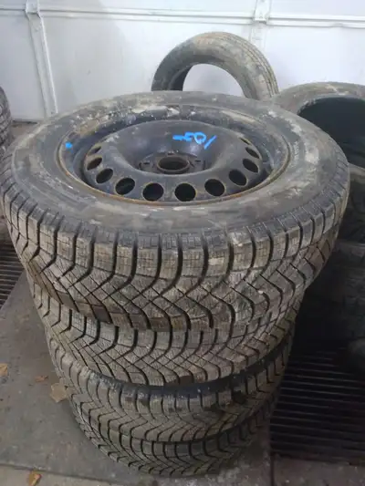 set of 4 195/65/15 Pirelli snow tires with 5x108 steel rims ___________________ We offer a large sel...