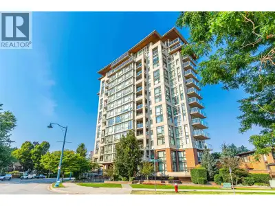 A/C sub-penthouse 3 bed 2 bath 2 parking in prime Richmond location - 10-Min Walk to Richmond Centre...