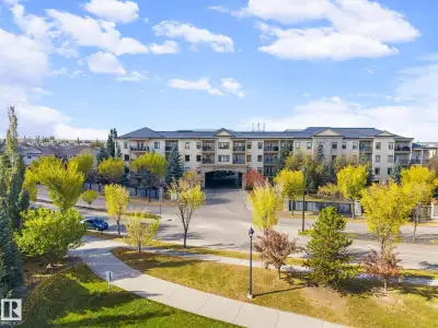 Enjoy stunning views from this beautiful suite in prestigious Magrath Mansion. 9' ceilings make the...
