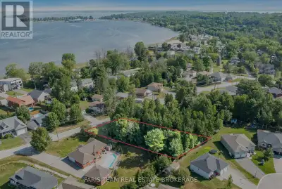Top 5 Reasons You'll Love This Property: 1) Sought-after location just moments from Georgian Bay, of...
