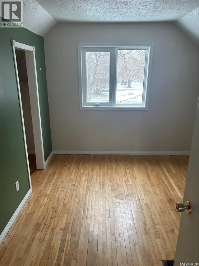 515 King STREET Weyburn, Saskatchewan in Houses for Sale in Regina - Image 10