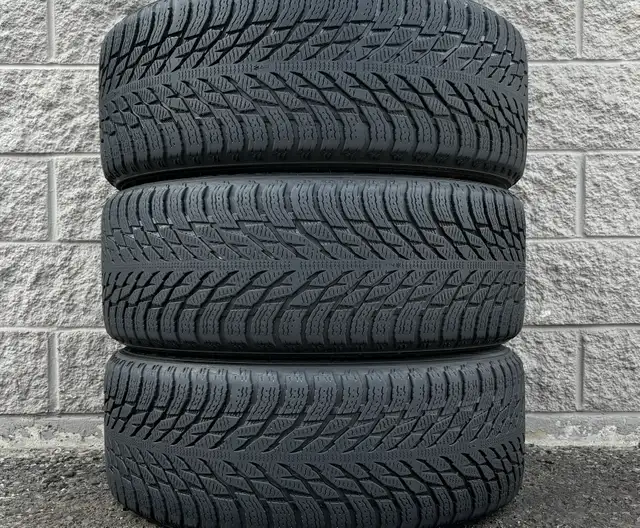 (90%) 4x 255/50R20 Nokian Winters w/ Volvo XC90 Rims + TPMS in Tires & Rims in City of Toronto - Image 5