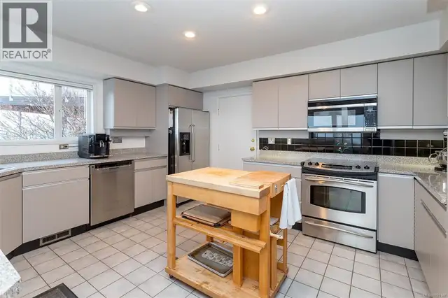 117 Barkley Terr Oak Bay, British Columbia in Houses for Sale in Victoria - Image 24