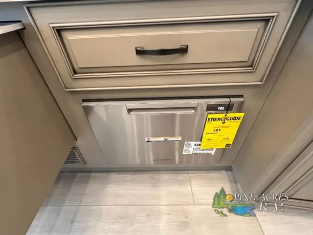 2025 Newmar Dutch Star 4369 Black Out Package in RVs & Motorhomes in Moncton - Image 25