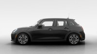 MINI Laval vous présente la puissante et pratique *MINI Cooper C 5 portes 2027*. Grâce ? sa disposit... (image 3)