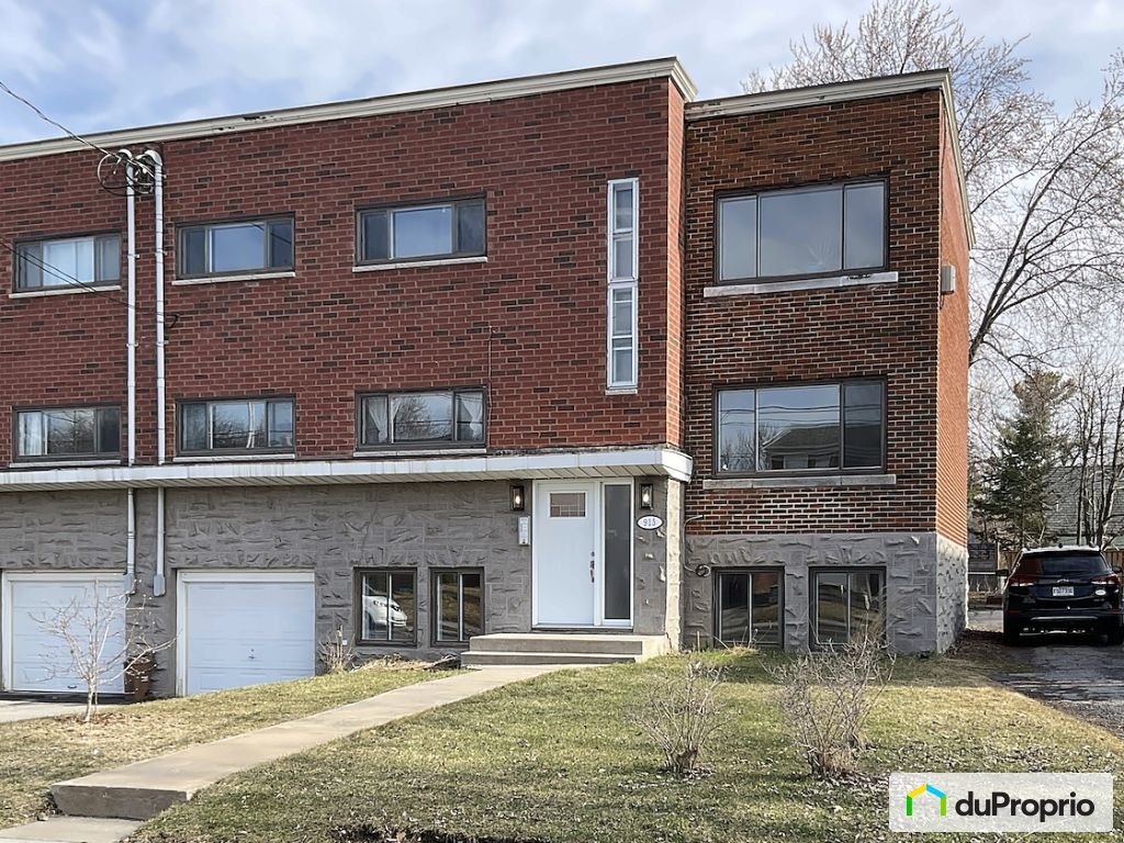 $319,000 - Condominium for sale in Longueuil (Vieux-Longueuil) — photo 1