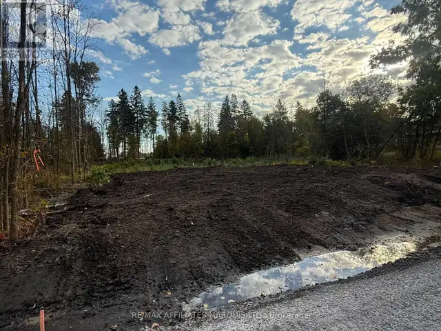 LOT PINE STREET North Glengarry, Ontario in Land for Sale in Ottawa - Image 4