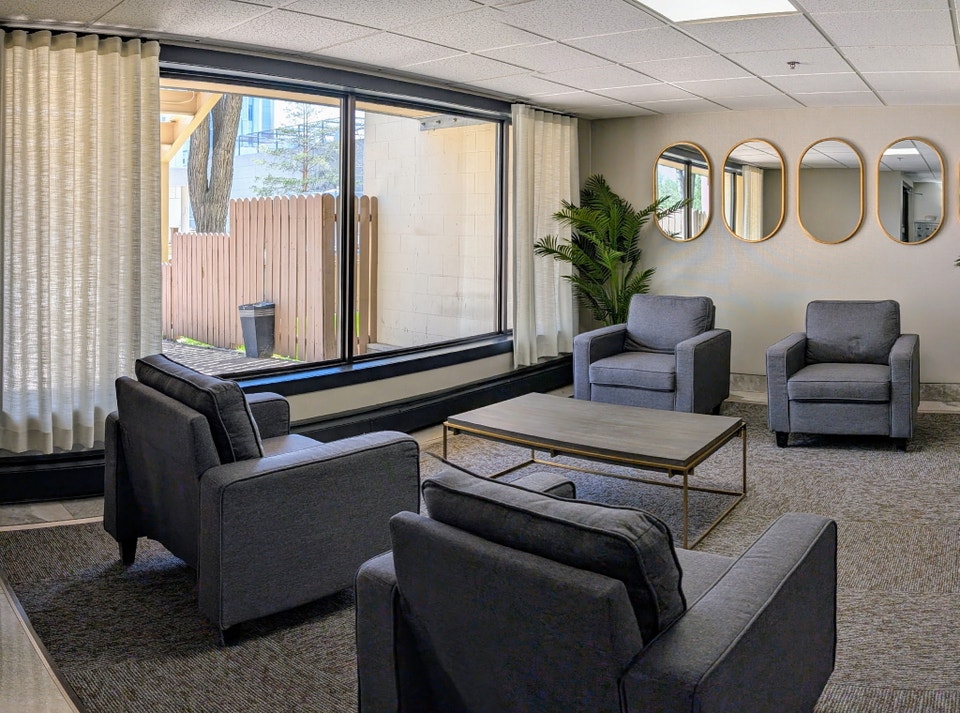 Barrington Place - Bachelor Suite 2