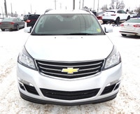 Traverse LT AWD ... Engine: V6 Cylinder Engine 3.6L/217CI L/100Km City: 16.0 L/100Km Hwy: 10.9 Safet... (image 7)