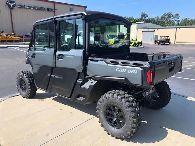 2024 CAN AM DEFENDER MAX LIMITED HD10 (FINANCING AVAILABLE) in ATVs in Strathcona County - Image 9