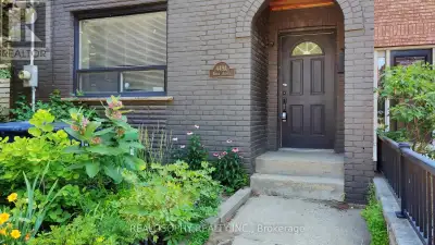 LOWER - 449A BROCK AVENUE Toronto (Dufferin Grove), Ontario