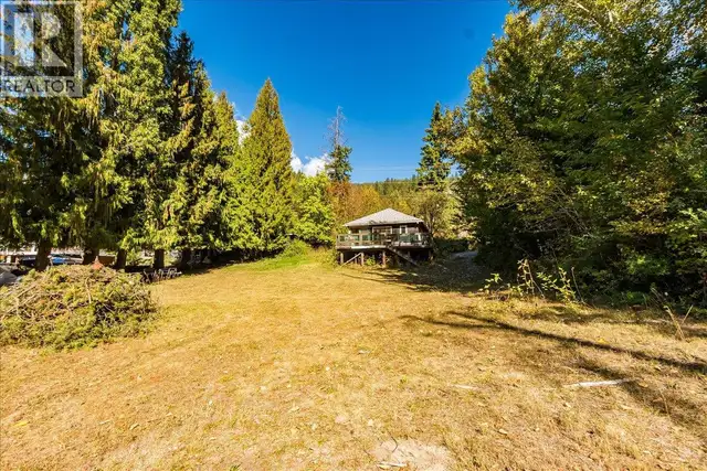 3788 Broadwater Road Castlegar, British Columbia in Houses for Sale in Nelson - Image 35