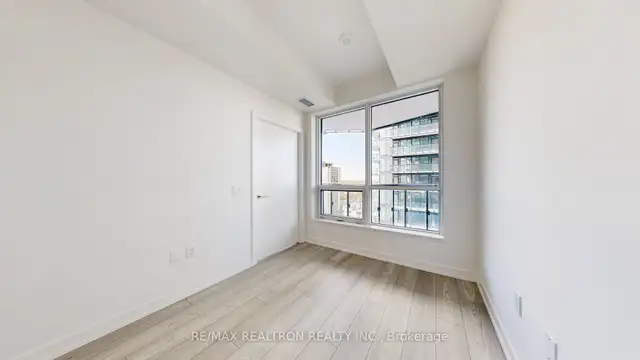 1BR & 2BR Brand New Condo units available at Yonge & Eglinton !! in Long Term Rentals in City of Toronto - Image 36