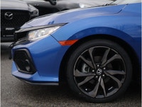 2017 HONDA CIVIC HATCHBACK SPORT - NO ACCIDENTS - ONE OWNER - BC VEHICLE - BACKUP CAMERA - HEATED FR... (image 5)